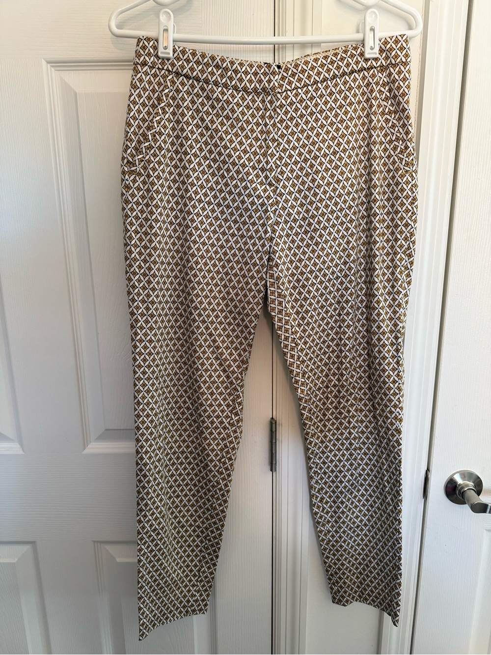 H&M Diamond Print Skinny Pants in Tan and White